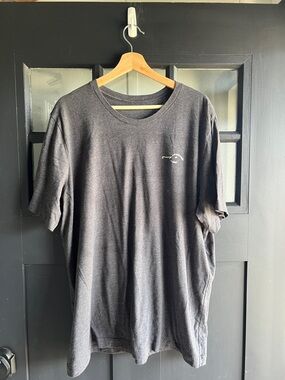 Men’s Dux waterfowl subscription tshirt size xxl gray
